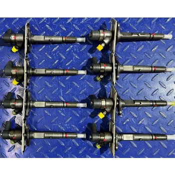 Satz Injektoren Audi V8 AKF 057 130 276 H 1998 - 2002
